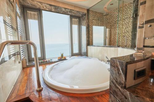 View, Dedeman Zonguldak Hotel in Zonguldak