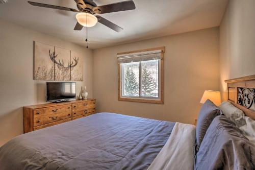 Blue River Condo with Views - 5 Mi to Breckenridge!