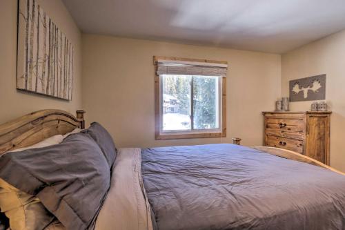 Blue River Condo with Views - 5 Mi to Breckenridge!