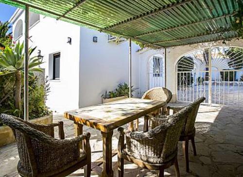 Villa with Private Pool image 5