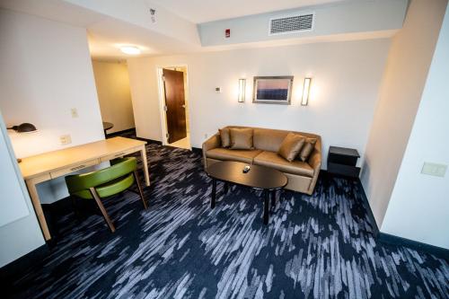 Fairfield by Marriott Inn & Suites Washington Casino Area - image 2