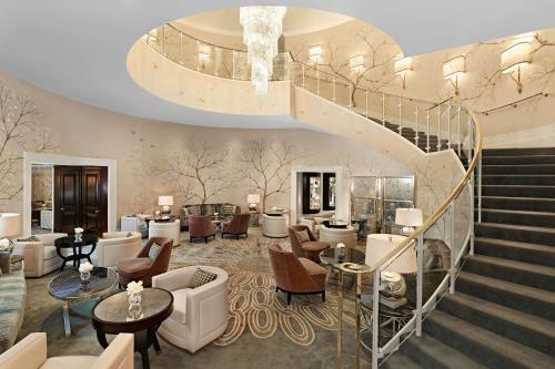 The Park Tower Knightsbridge, a Luxury Collection Hotel, London, London