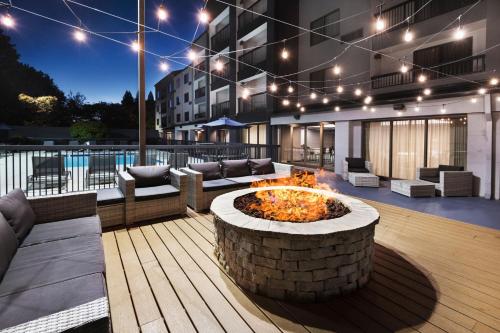 設施, Courtyard by Marriott Burlington in 北卡羅來納州伯靈頓 (NC)