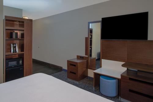 Fairfield Inn & Suites Houston Katy - image 14