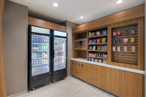 SpringHill Suites by Marriott Dallas NW Highway at Stemmons / I-35East - image 3