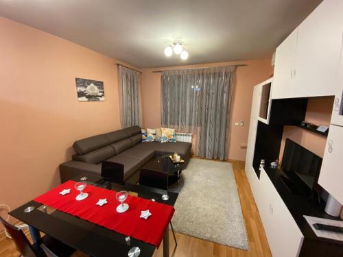 Mia's Apartment, Stylish one-bedroom apartment, Sofia (photo 2)