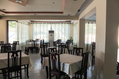 Hotel Artur - image 2