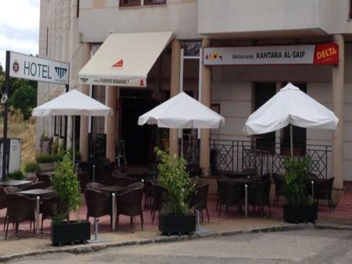 Hotel Puente Romano in Alcántara