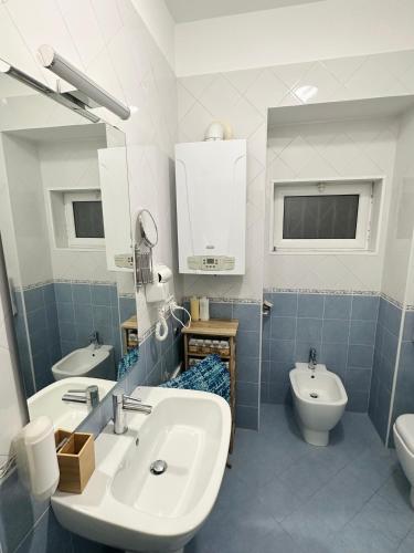 SoLuMa' Chiaja Rooms – Naples, CO