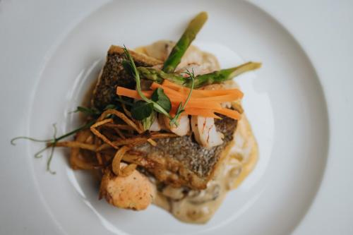 Bay View Hotel - image 10