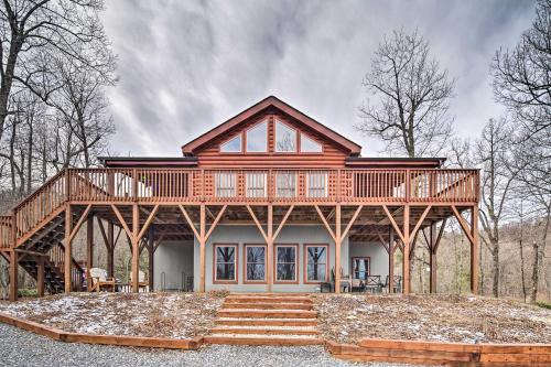 Secluded Cabin with Mtn Views - 9 Mi To Chimney Rock! - image 13
