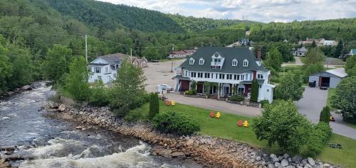 Motel Gentilhommière - Accommodation - Saint-Siméon