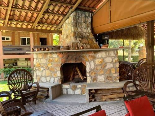 Bama House hn in Valle de Angeles