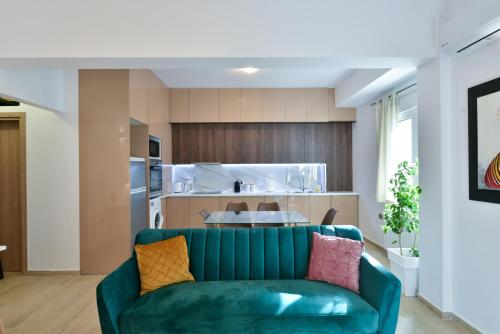 2bedroom Renovated Apartment, Atény