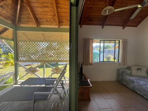 Paparei Beachfront Bungalows, Aitutaki