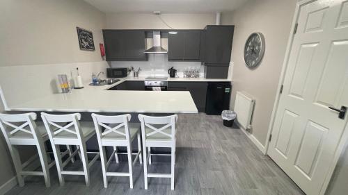Facilities, Hosted By Ryan - 1 Bedroom Apartment in Toxteth