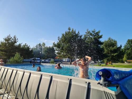 Peldbaseins, Riviera Camp in Wierzchoslawice