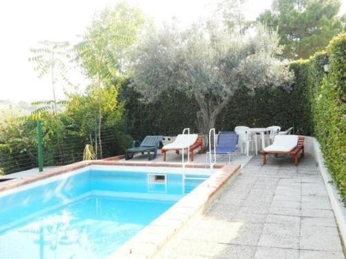 Appartement in Catignano mit Whirlpool, Garten und Terrasse in Catignano