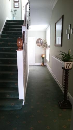 17 Wilmington Square - image 6
