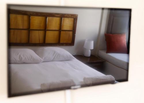 One-Bedroom Apartment image 10