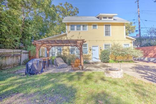 A szálláshely kívülről, Hip and Spacious Midtown Cottage near Beale Street near Cooper-Young Historic District