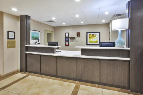 Candlewood Suites MORGANTOWN-UNIV WEST VIRGINIA, an IHG Hotel