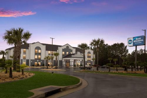 Best Western Bradbury Inn & Suites