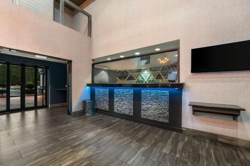 ردهة, Best Western Bradbury Inn & Suites in بيرى