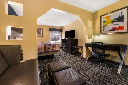 Best Western Bradbury Inn & Suites in بيرى