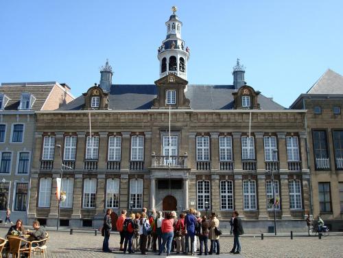 Hotel Roermond Next Door - image 6