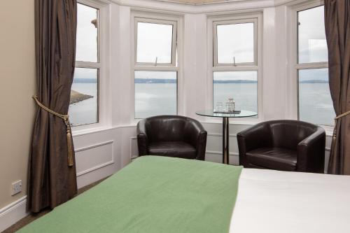 The Salty Dog Hotel & Bistro