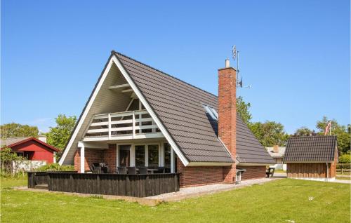  Gorgeous Home In Samsø With Kitchen in Onsbjerg