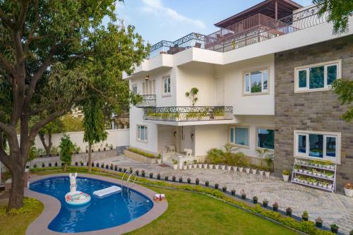 One Amiras - A Luxury Pool Villa at Fateh Sagar