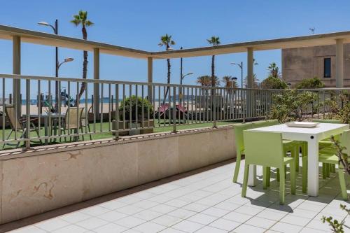 luxury sea view apartment with 2 rooms, Valencie (fotografie 8)