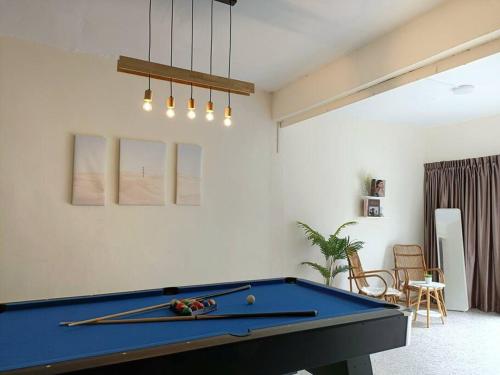 Taman Sri Tebrau,Spacious Space by Antlerzone