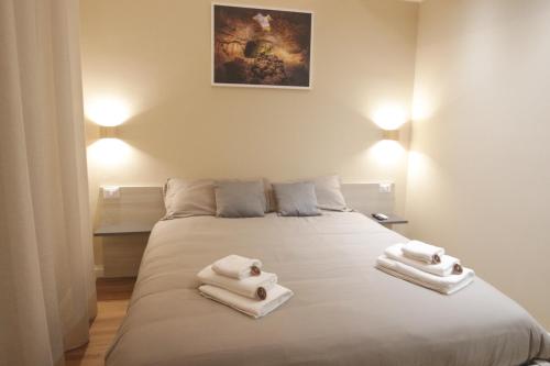 Double Room with Private Bathroom image 2