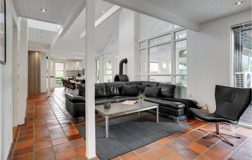  Cozy Home In Juelsminde With Sauna in Sønderby
