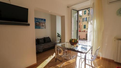 Sole, Terrazza, Centro città e Wi-Fi veloce!, Génova (foto 10)