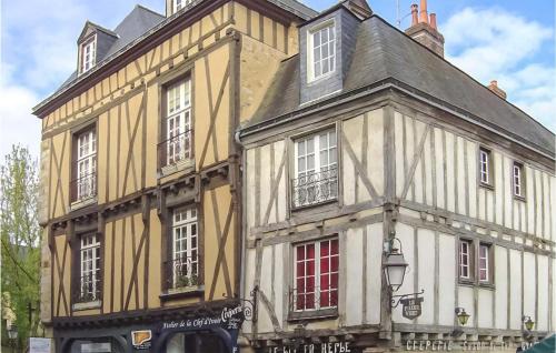 A szálláshely kívülről, Amazing Home In Conflans Sur Anille With Sauna in Saint-Calais
