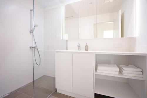  Fine Studio with Terrace - 15 Min to Center in Wien