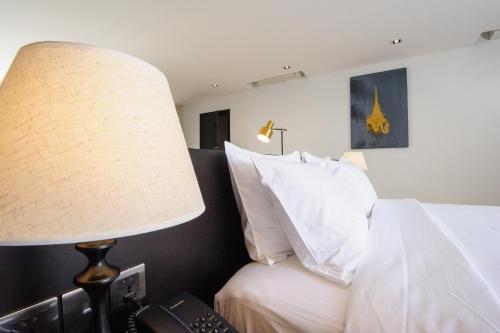 431097218 GLOW PARK HOTEL Grand Royal Palace
