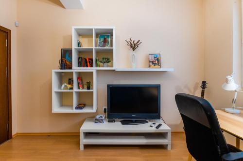 Sofia Best Area - Workspace with 300 MBPS WiFi by Flat Mаnager, Sofia (Foto 7)