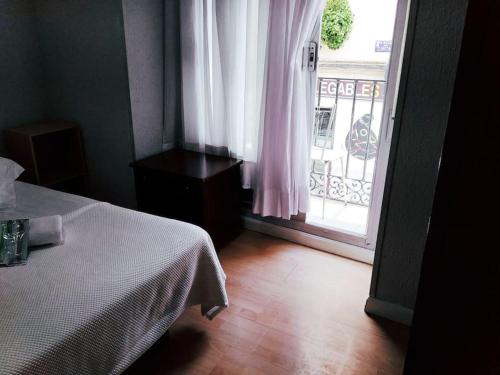 Apartamento HOTEL MONTAÑA LAVAPIES, Madrid