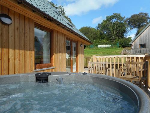 Lord Galloway 36 with Hot Tub - Chalet - Newton Stewart