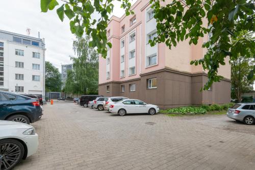 Cozy Stylish Studio Apartment with FREE Parking by Centralapartments, Tallinn (photo 6)