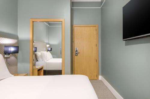 Hotel Larios Málaga - image 4