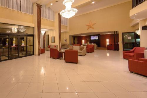 Lobby, Ramada by Wyndham Houston Intercontinental Airport East in Humble
