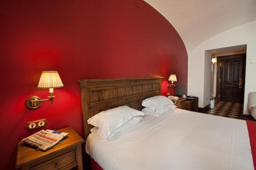 2 twin beds