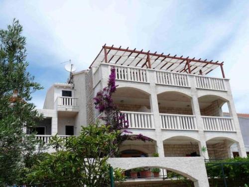 Apartment in Bol with sea view, terrace, air conditioning, WiFi 5121-5, Bol (fotografie 2)