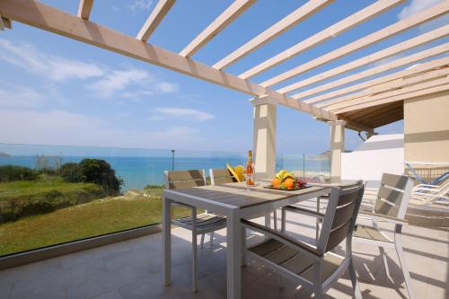 Diamond Arillas Luxury Apartments 2